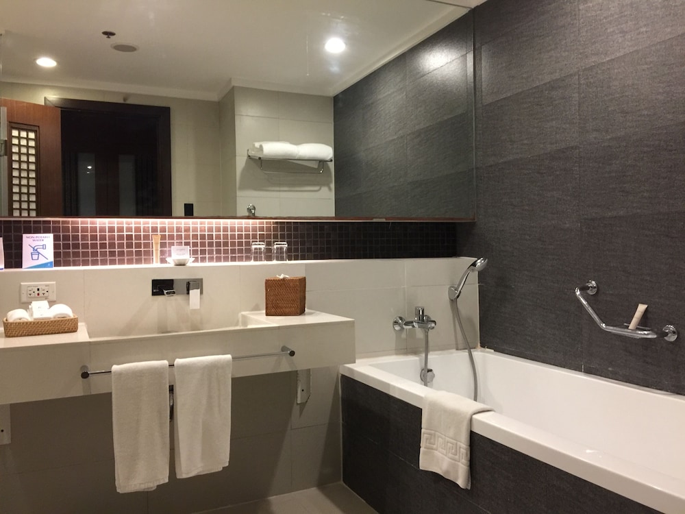 The Bellevue Resort Bohol 48/50