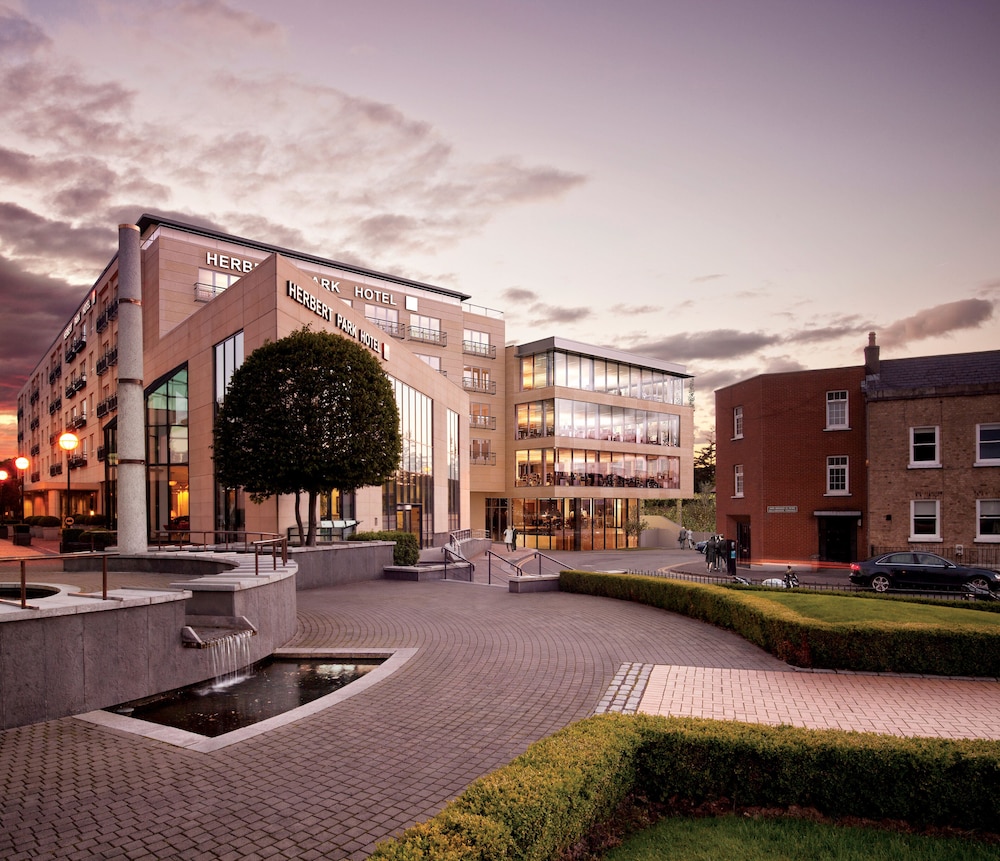 Herbert Park Residence and Park Residence 36/64