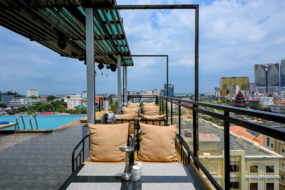 Phnom Penh 51 Hotel & Residences 33/50