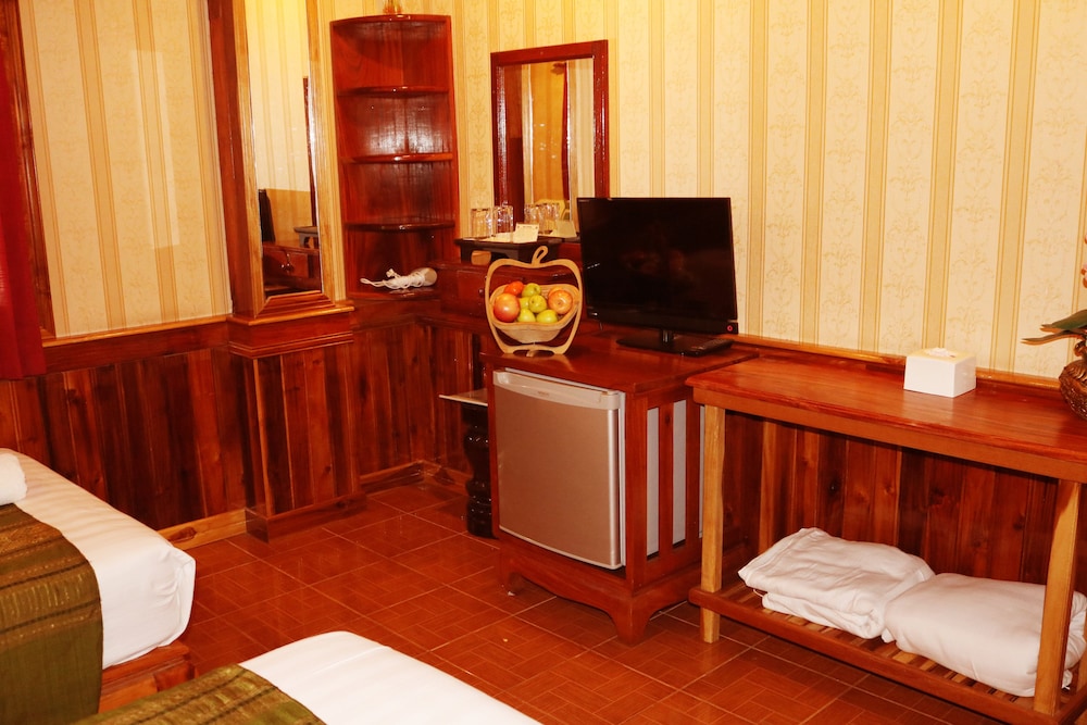 Apple Guesthouse 24/75