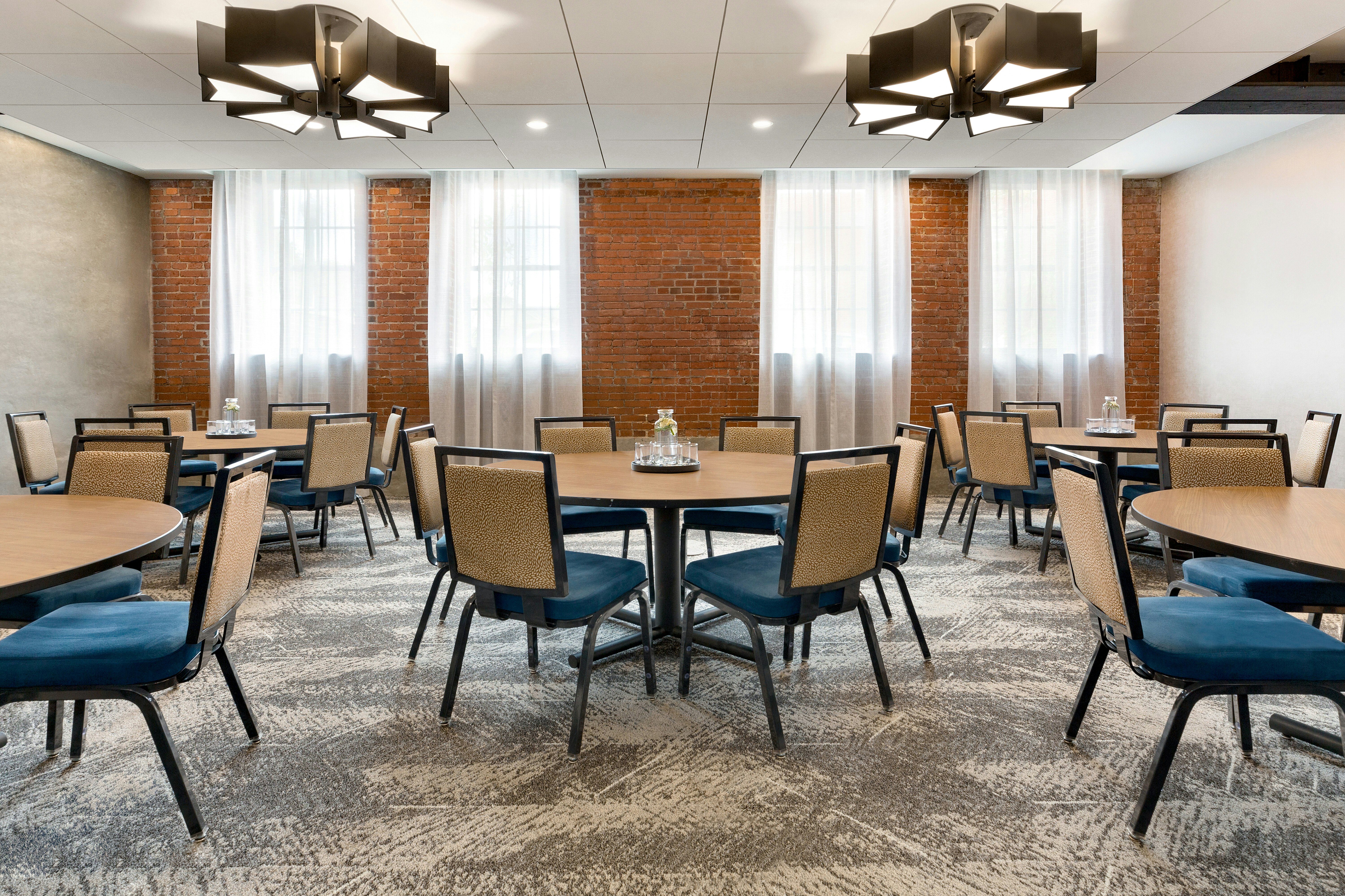 The Wilbur Lititz, Tapestry Collection by Hilton 53/76