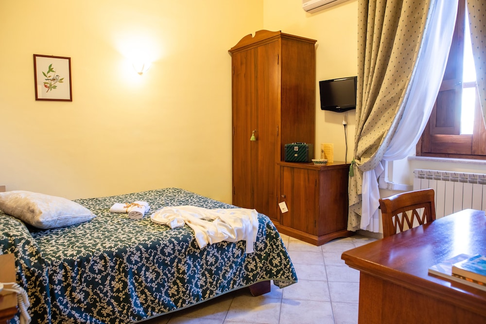 Hotel Il Cavalier D Arpino 11/62