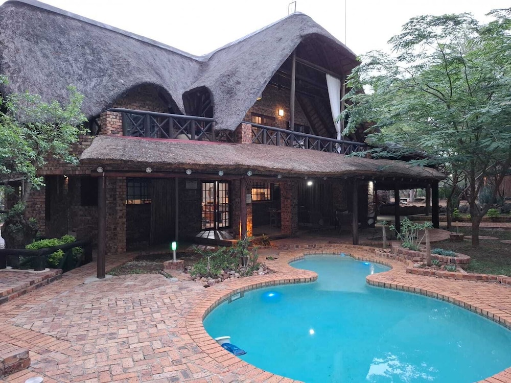 Kruger Riverside Lodge 4/50