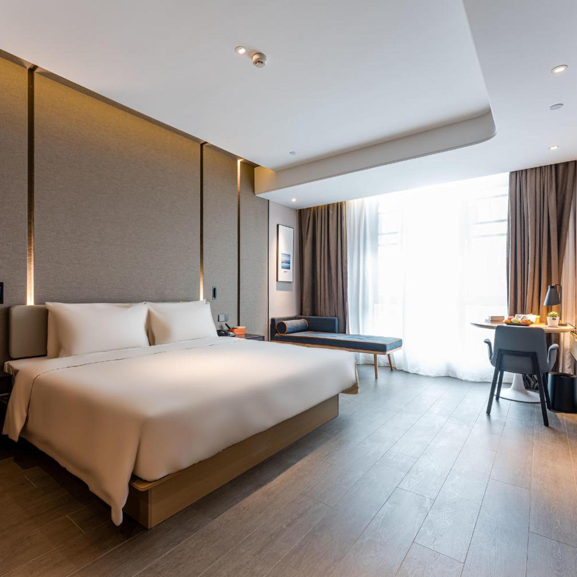 Hangzhou West Lake Science and Technology Park Atour Hotel 8/56