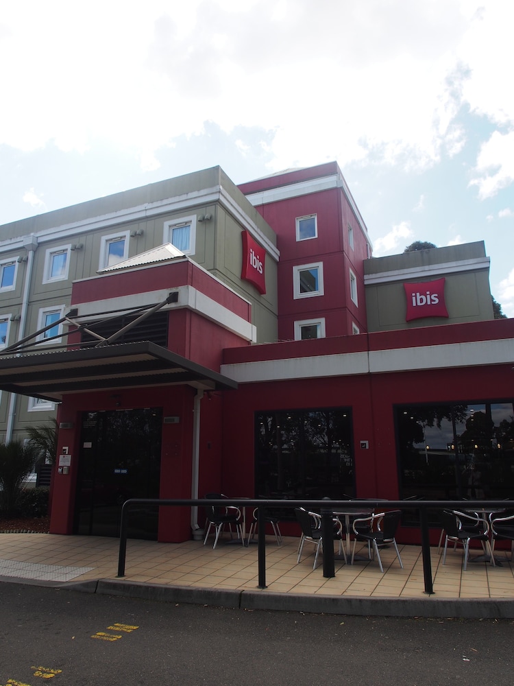 IBIS SYDNEY THORNLEIGH 2/62