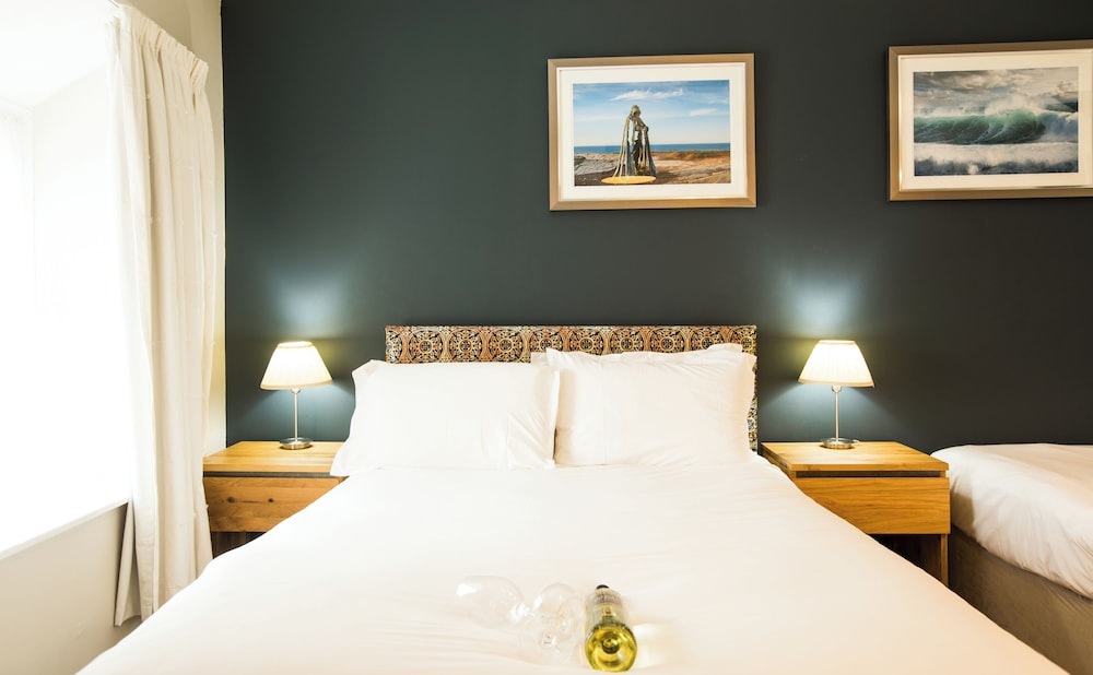 King Arthur's Arms Inn 15/50