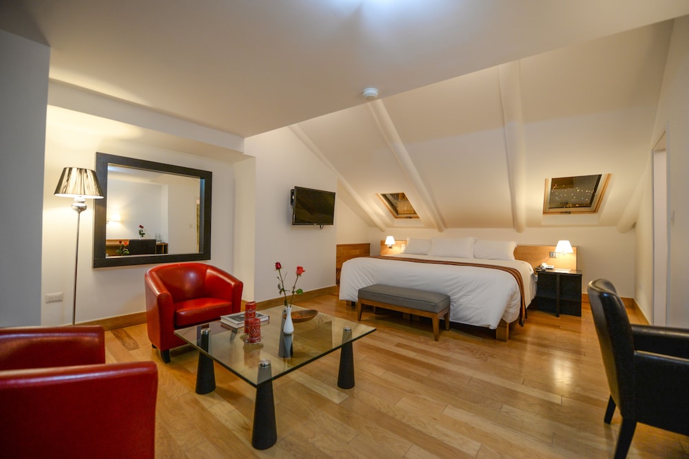 Hotel Plaza de Armas 25/54