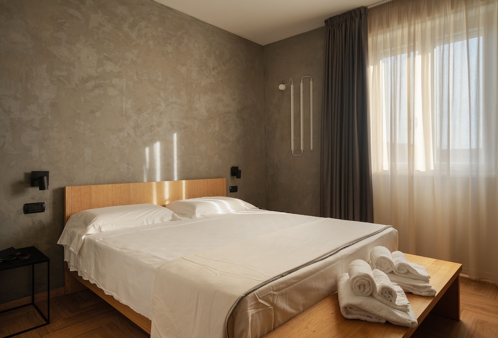 La Versiliana Hotel 25/50