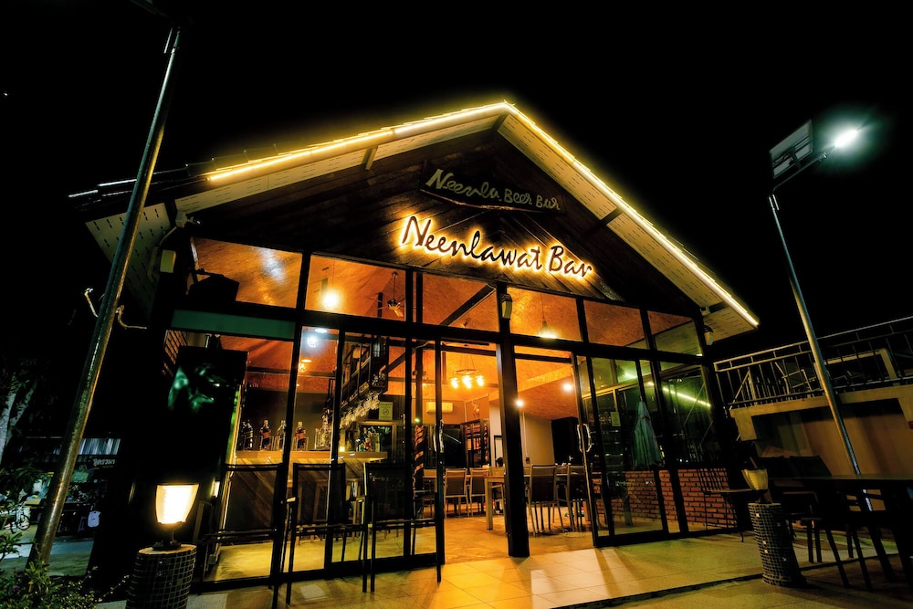 The Neenlawat Riverside 1/99
