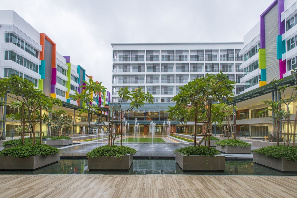 The Atelier Boutique Hotel 44/50