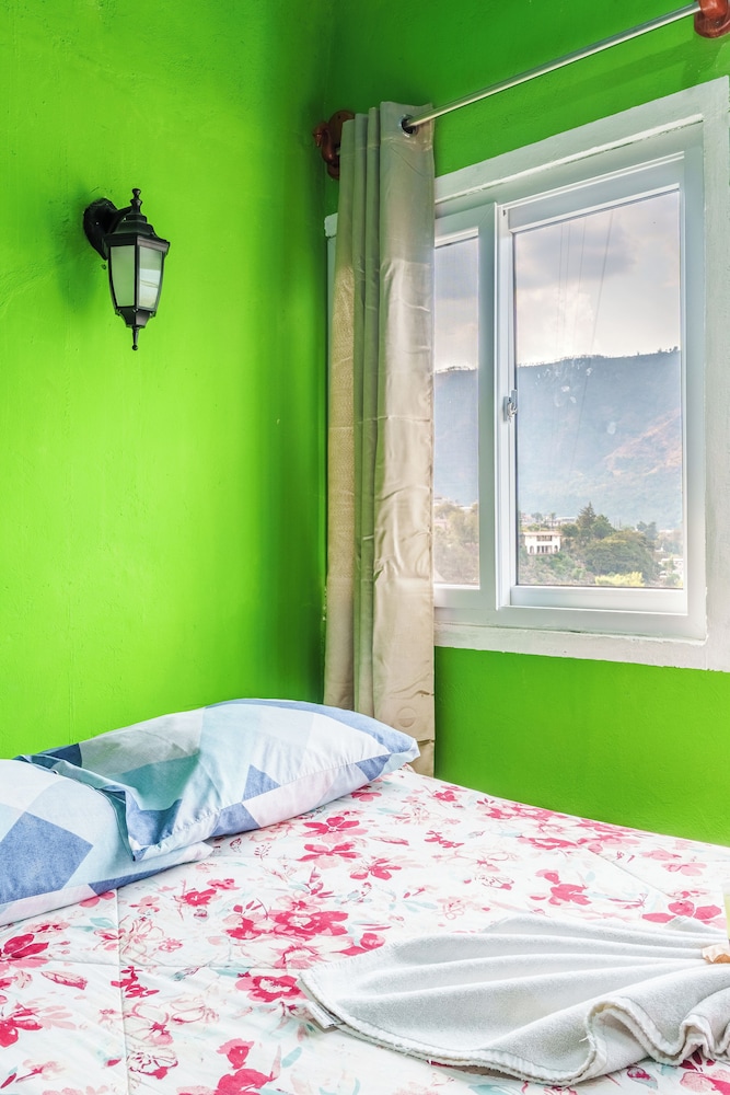 Room, Quadruple, 1 Single and 2 Double Beds