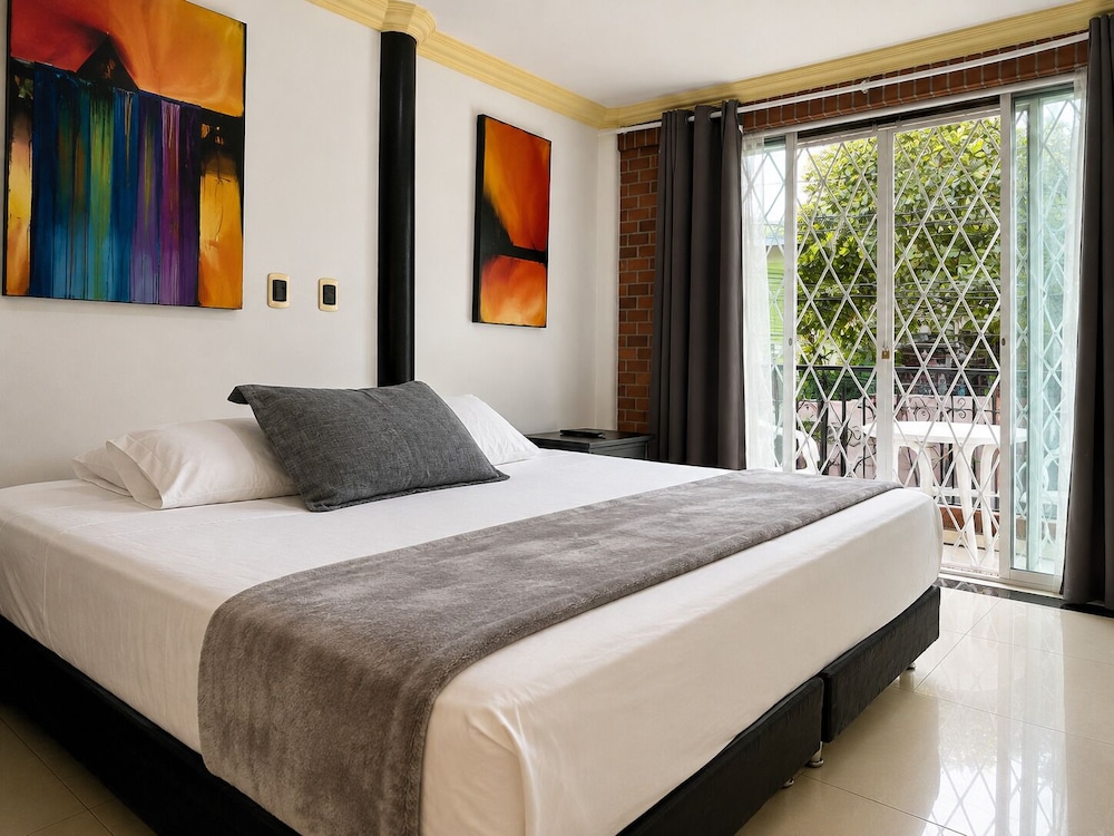Ayenda 1258 Boutique Laureles Home 7/50