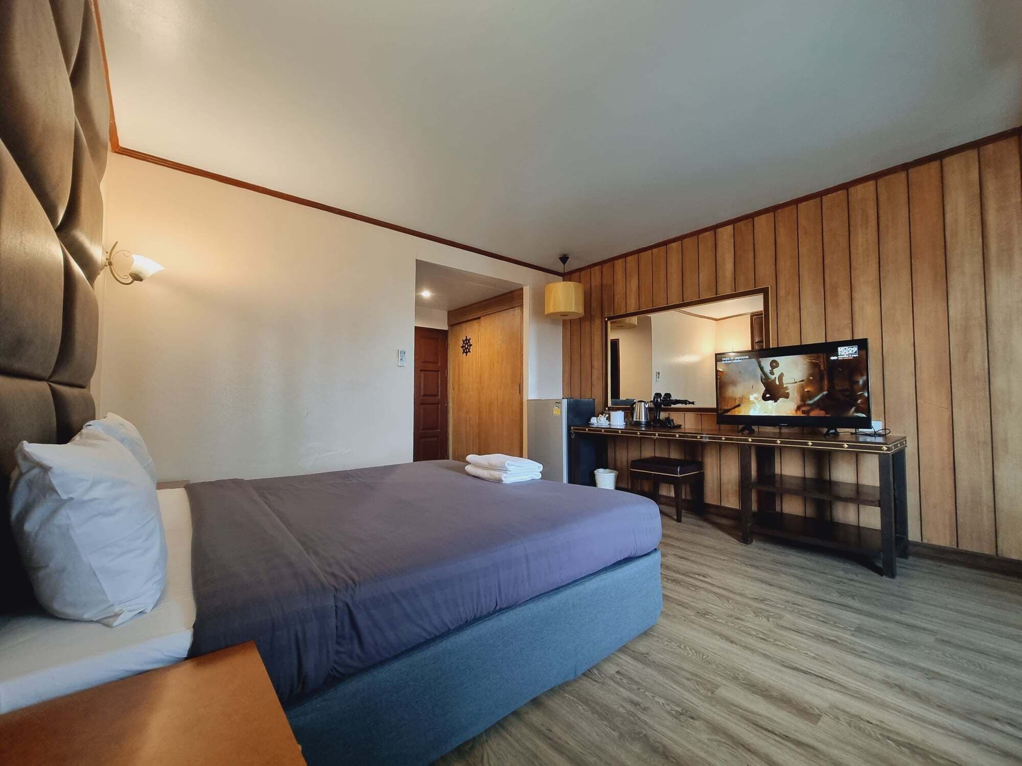 SUPERIOR, DOUBLE BED