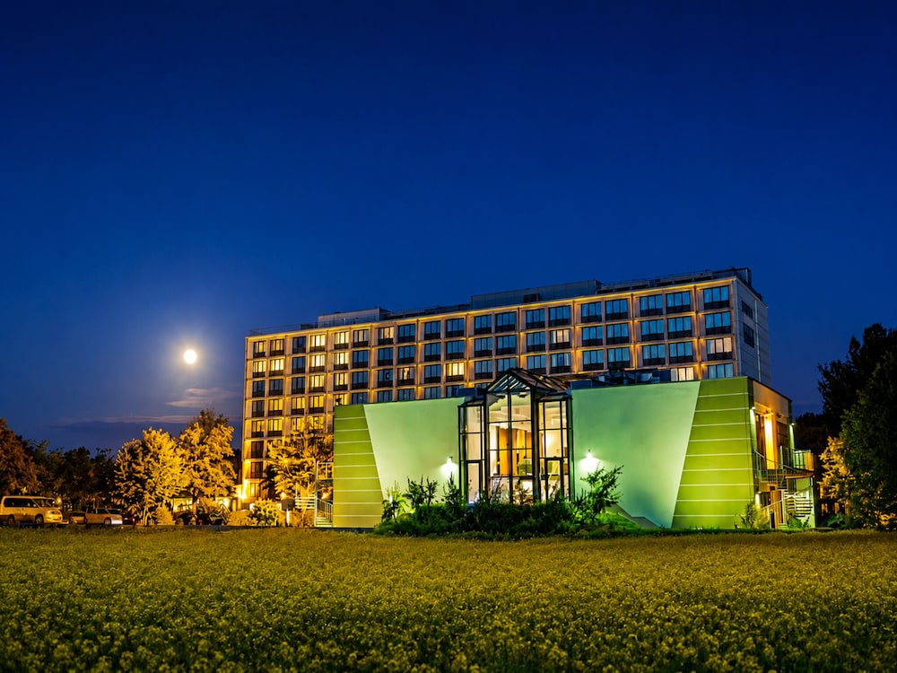 Sunday Hotel Main Taunus Frankfurt/Sulzbach 1/67