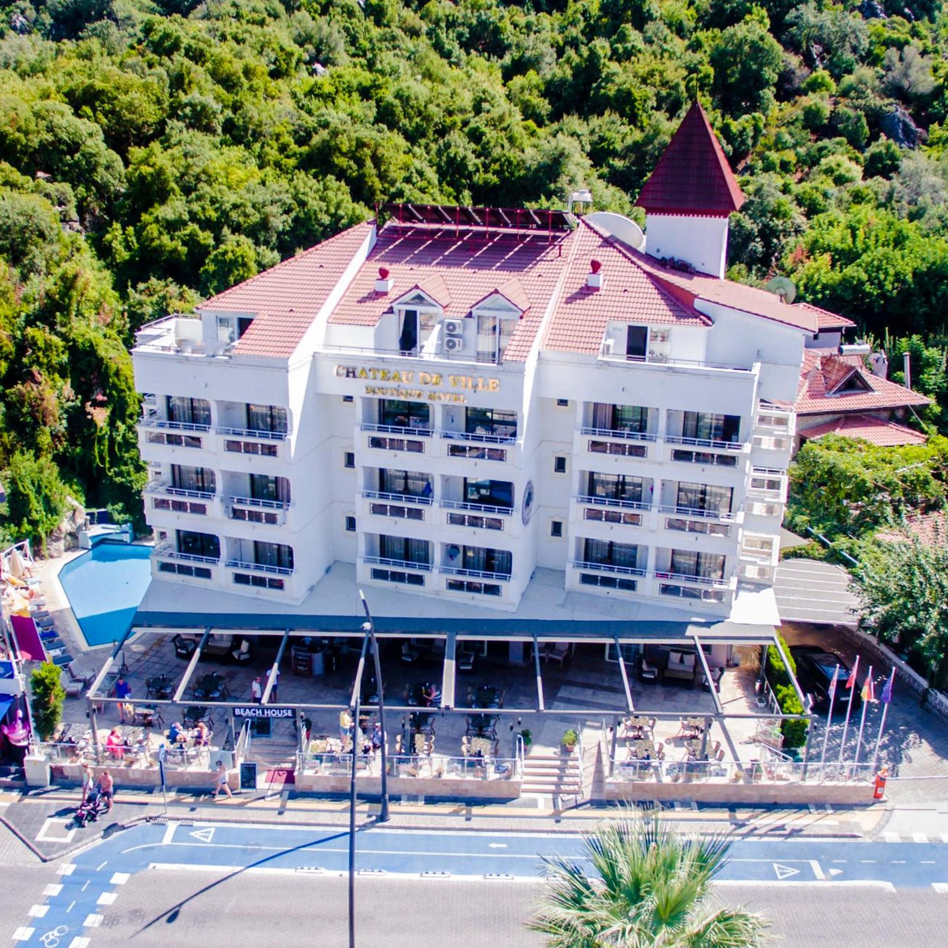 Chateau de Ville Hotel 1/53