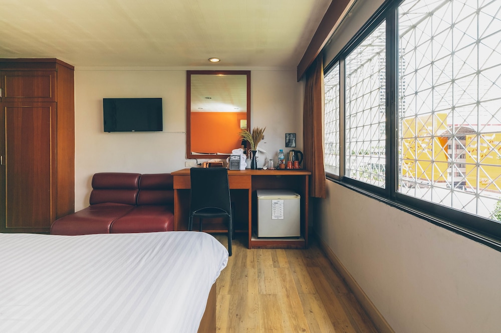 Atlas Bangkok Hotel 22/62