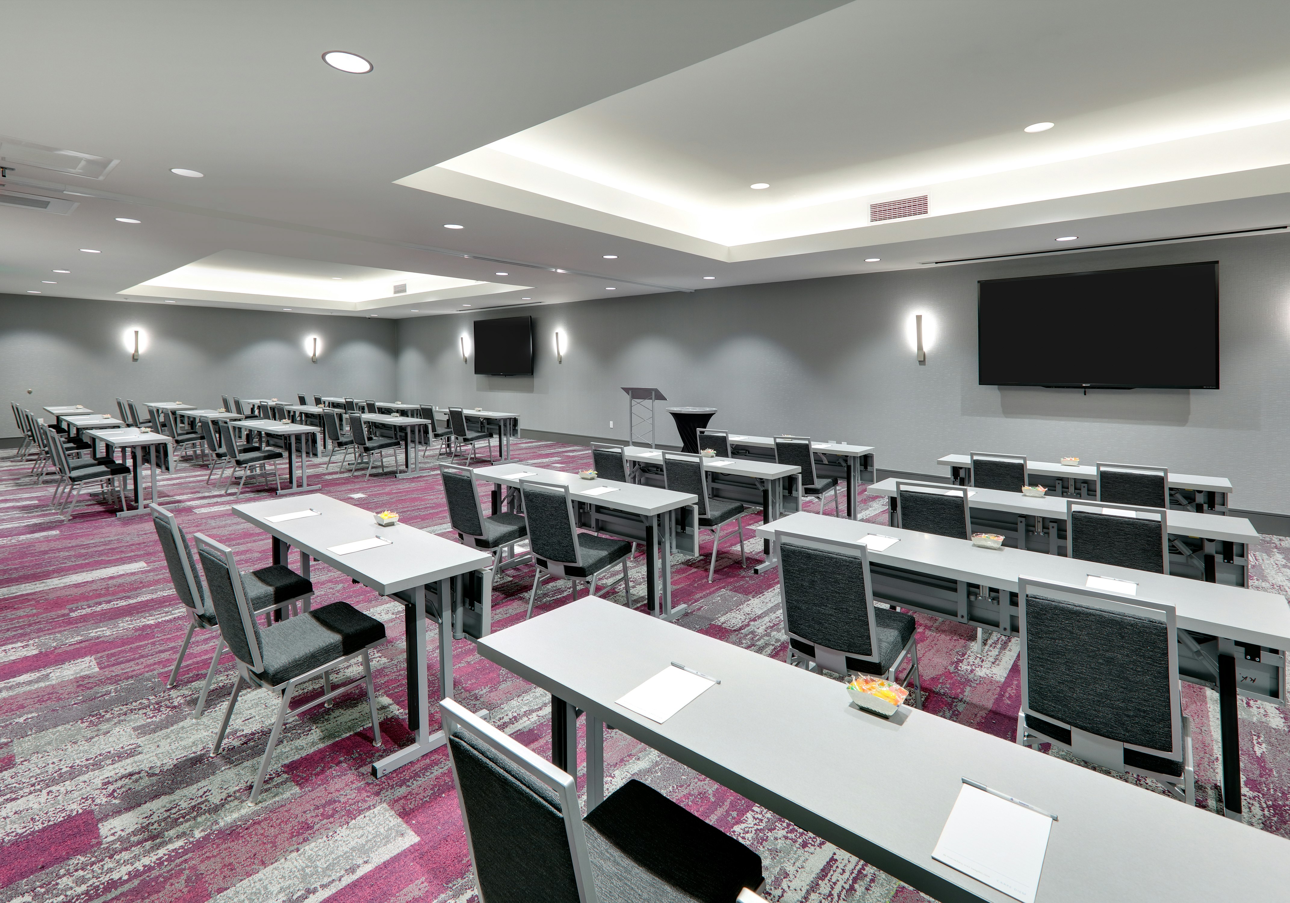 Homewood Suites by Hilton Irvine Spectrum Lake Forest 21/28