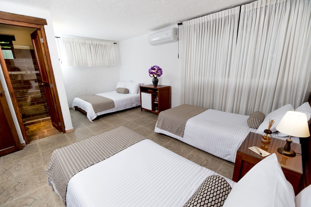 LA CAMPANA HOTEL BOUTIQUE 10/64