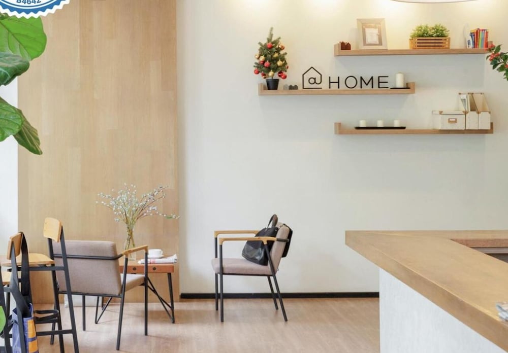 @Home Residence 40/49