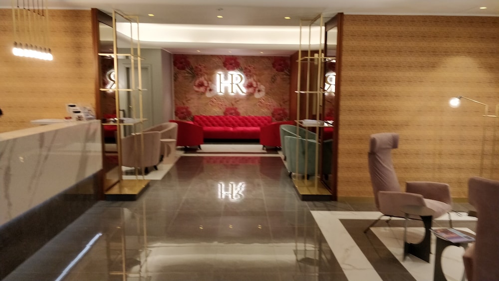 Roma Hotel 51/67