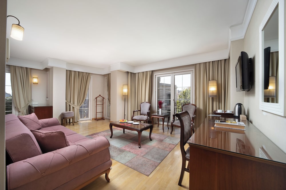 Recital Hotel 55/67