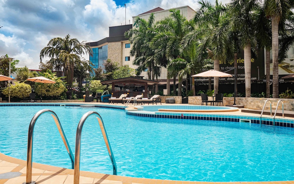 Oak Plaza East Airport Hotel 30/47