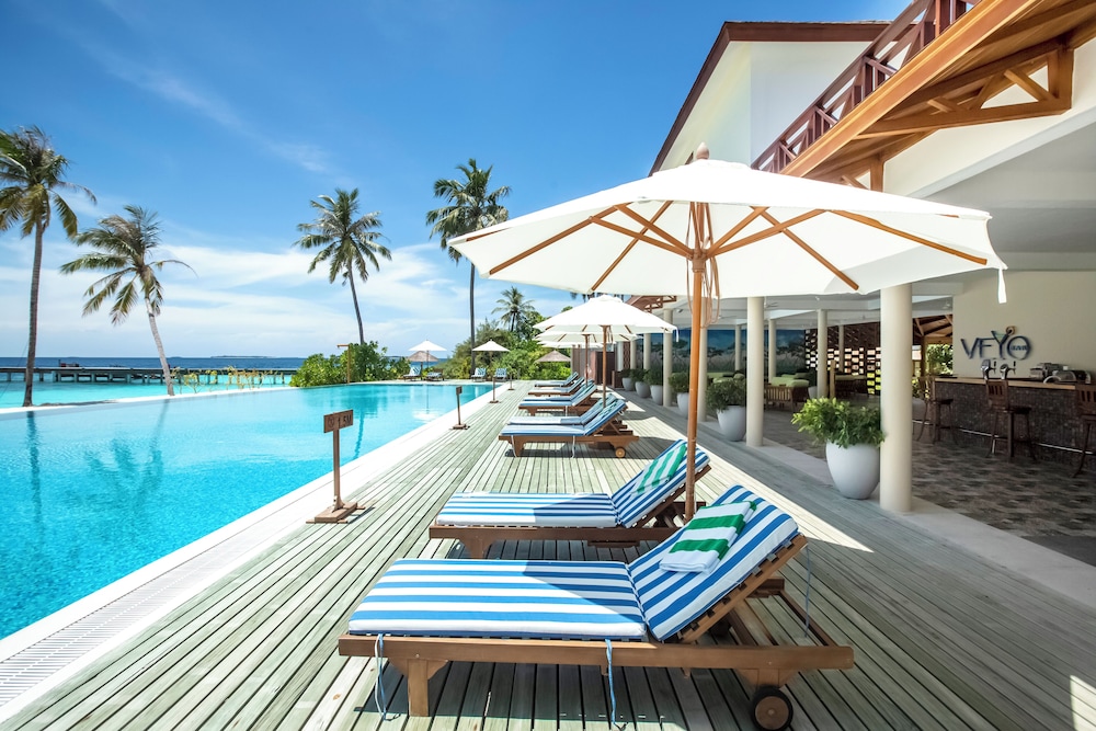 Reethi Faru Resort 84/114