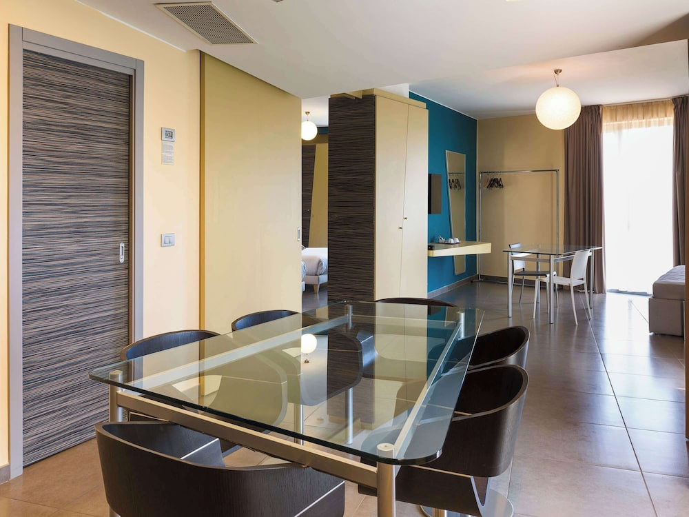 Ibis Styles Catania Acireale 41/75