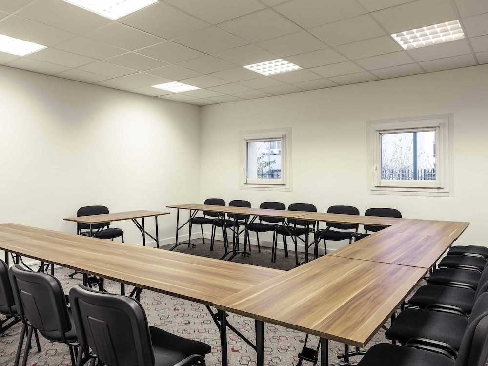 ibis Epinay sur seine Gennevilliers 63/72