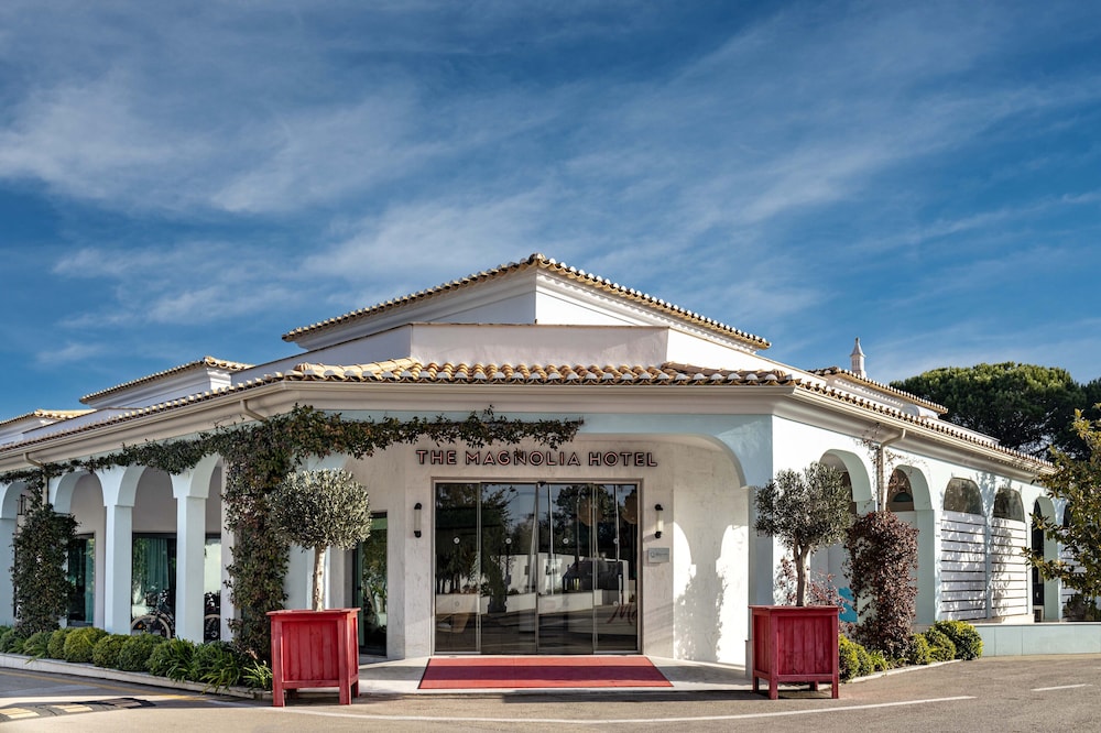 The Magnolia Hotel 4/59