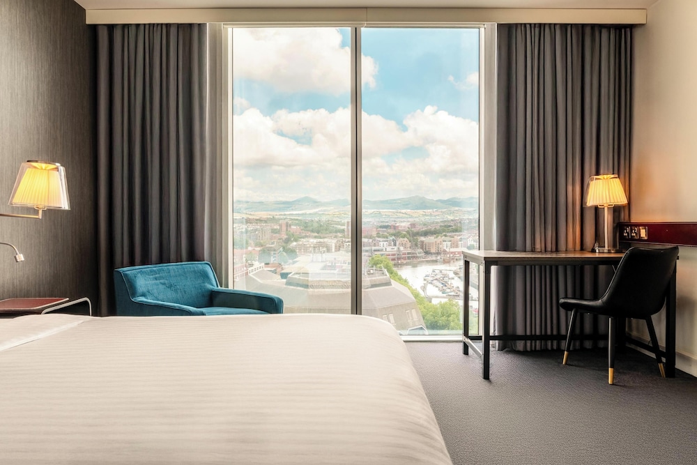 Majestic Hotel Bristol 11/50