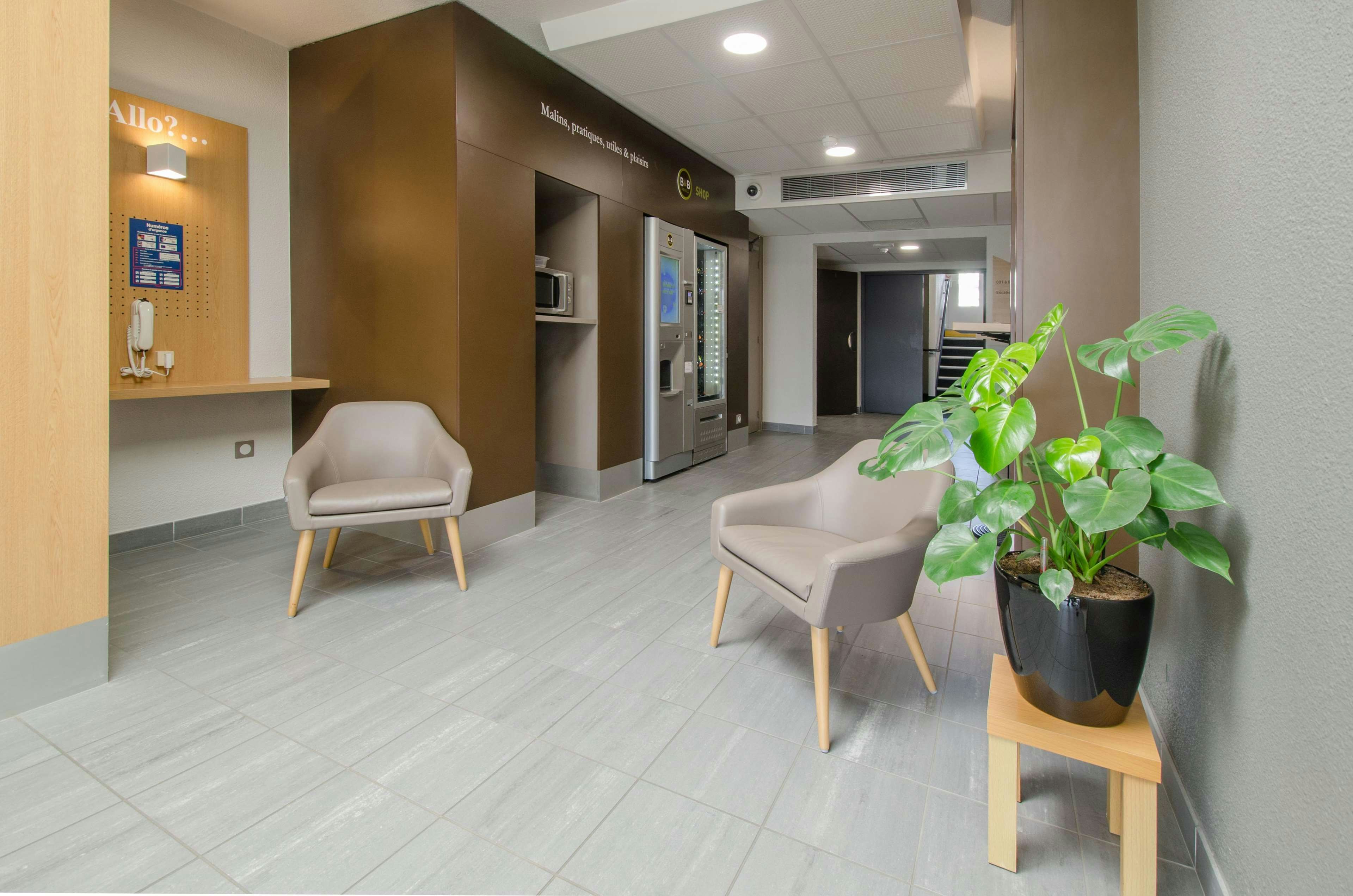 B&B HOTEL Chartres Le Coudray 27/31
