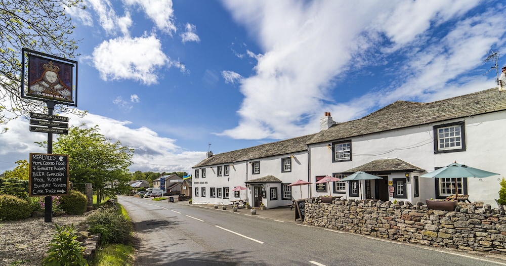 Queens Head Inn 24/28