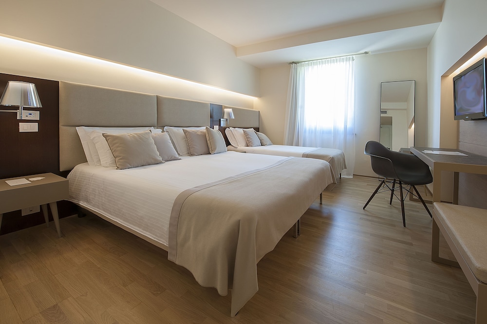 La Reggia Sporting Center Hotel 18/56