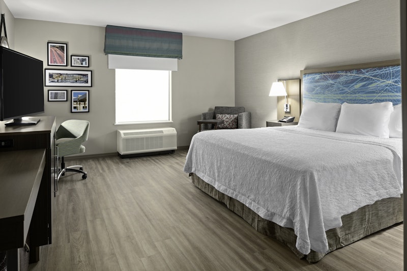 Hampton Inn and Suites Cranberry Pittsburgh 15/42