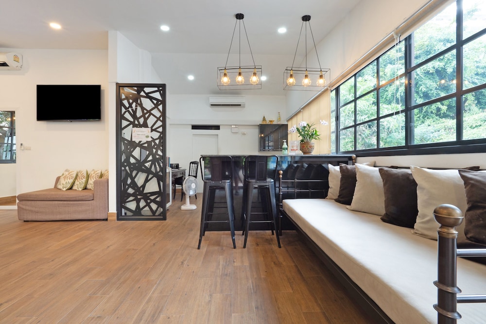 Capital O 75379 Sabai Living Pattaya 34/50