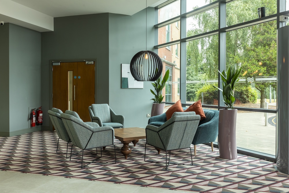 Crowne Plaza Birmingham Nec 35/77