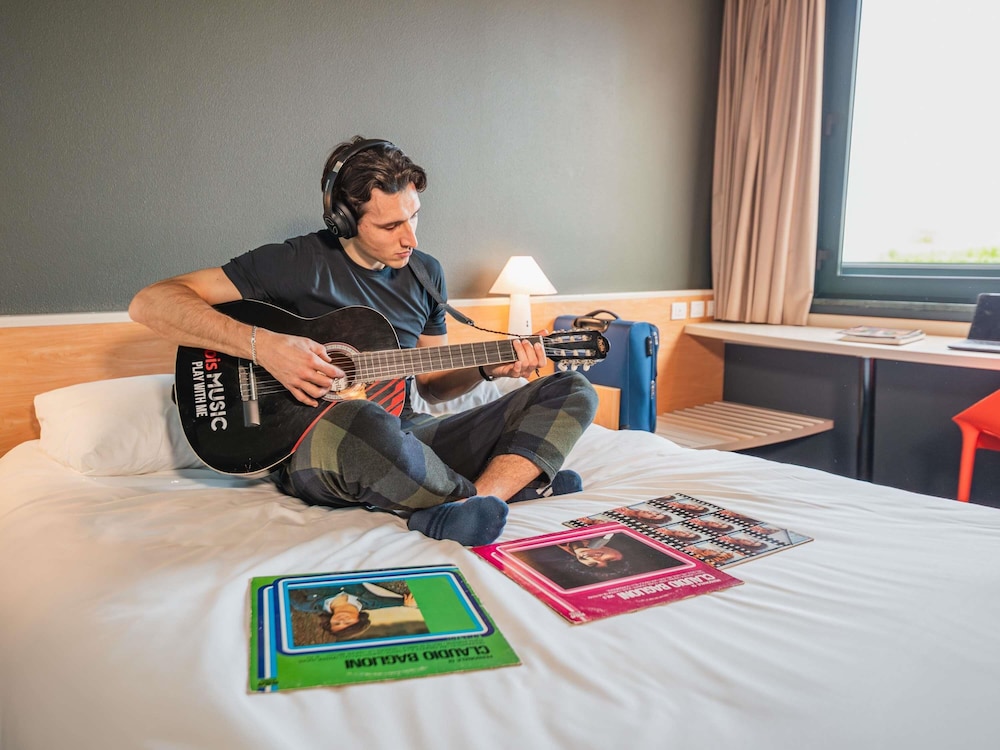 IBIS FIRENZE PRATO EST 66/73
