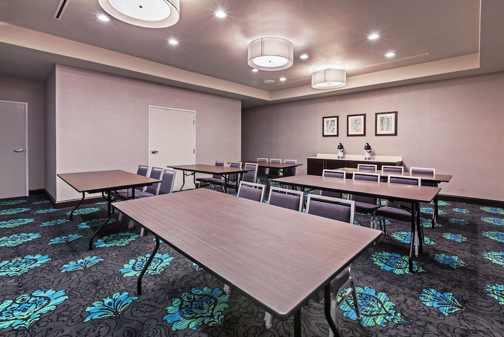 Holiday Inn Express And Suites Killeen-Fort Hood Area 35/43