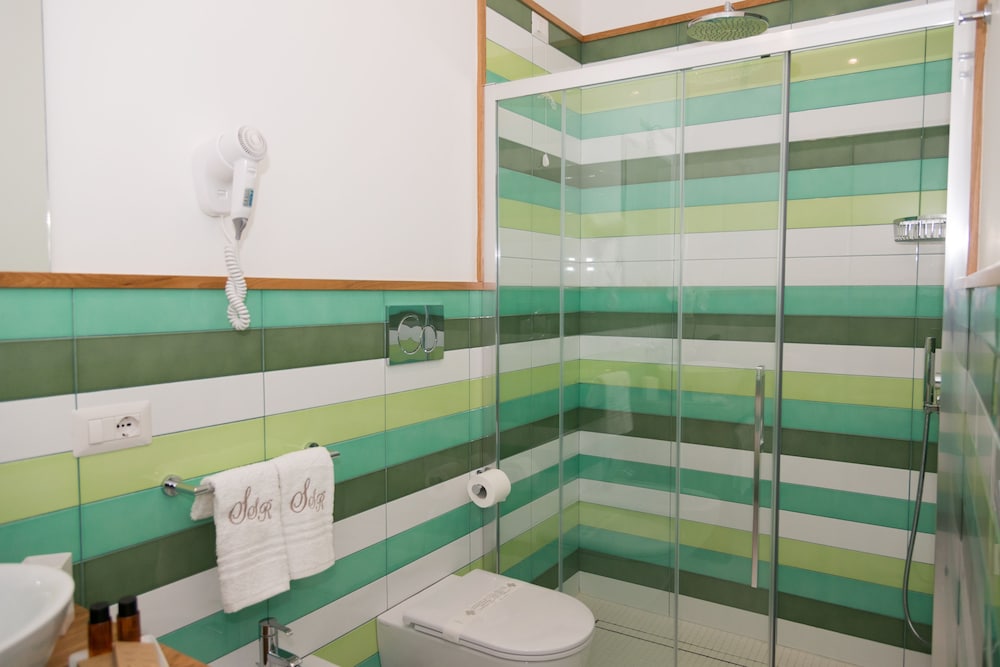 Sorrento Luxury Rooms 34/42