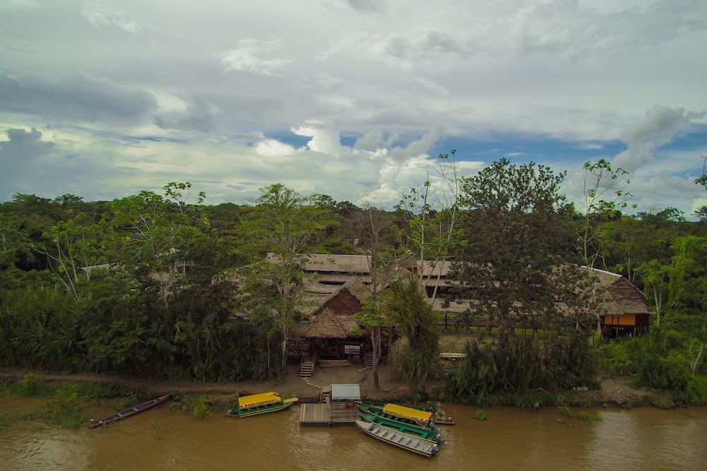 HELICONIA AMAZON RIVER LODGE 34/46