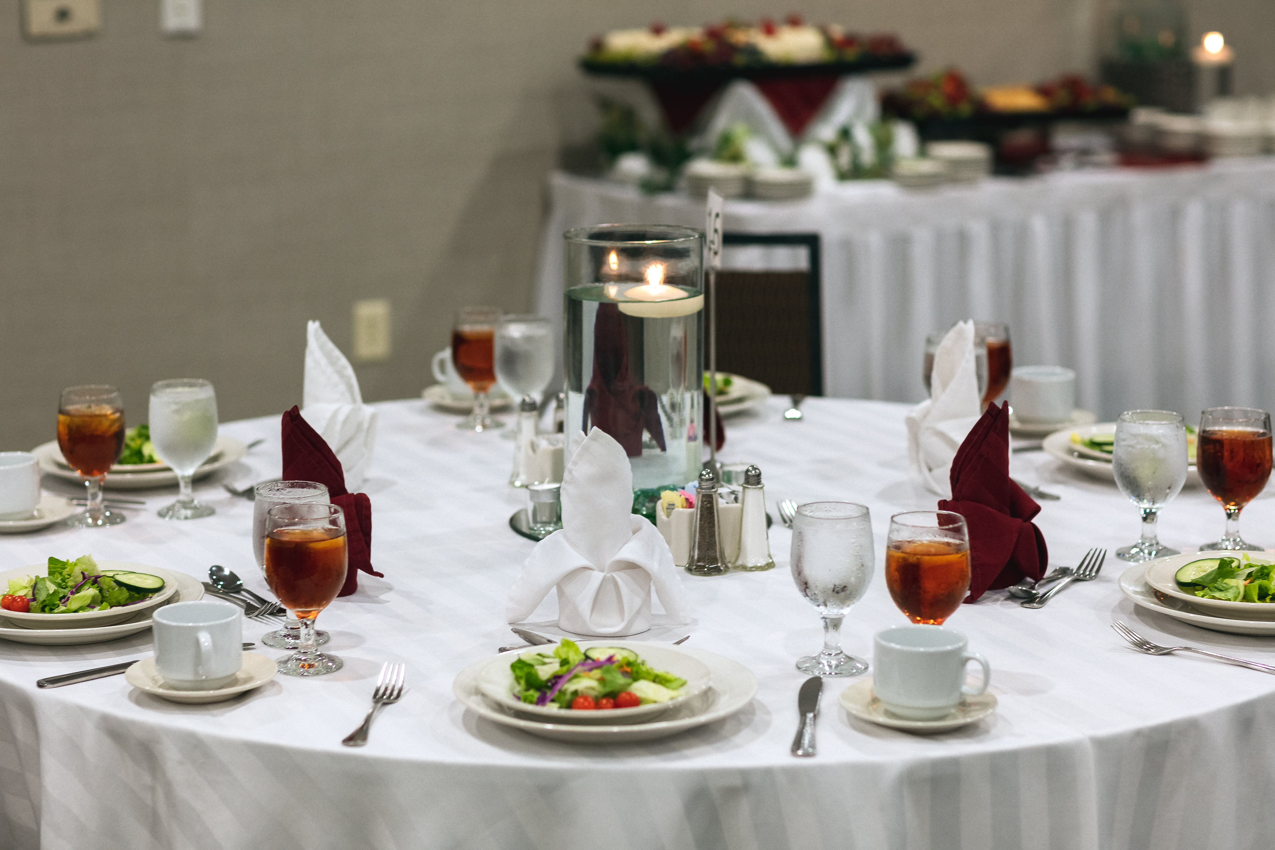 Holiday Inn Hotel Suites Atlanta Airport North 14/42