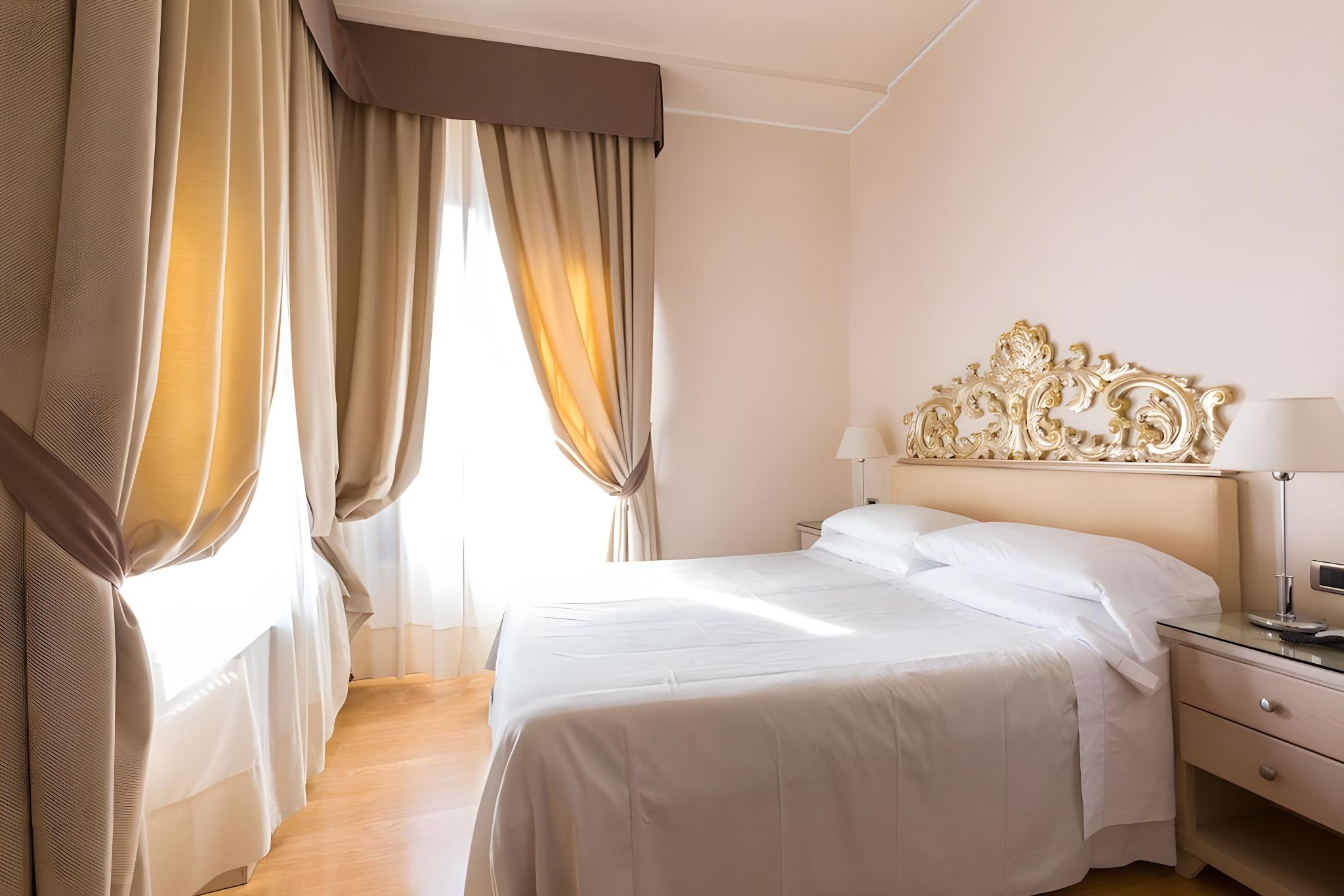 Basic, Double Bed