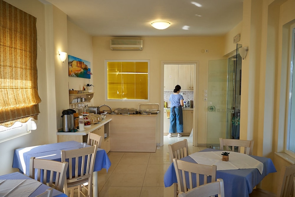 Apollon Hotel Apartments 27/50
