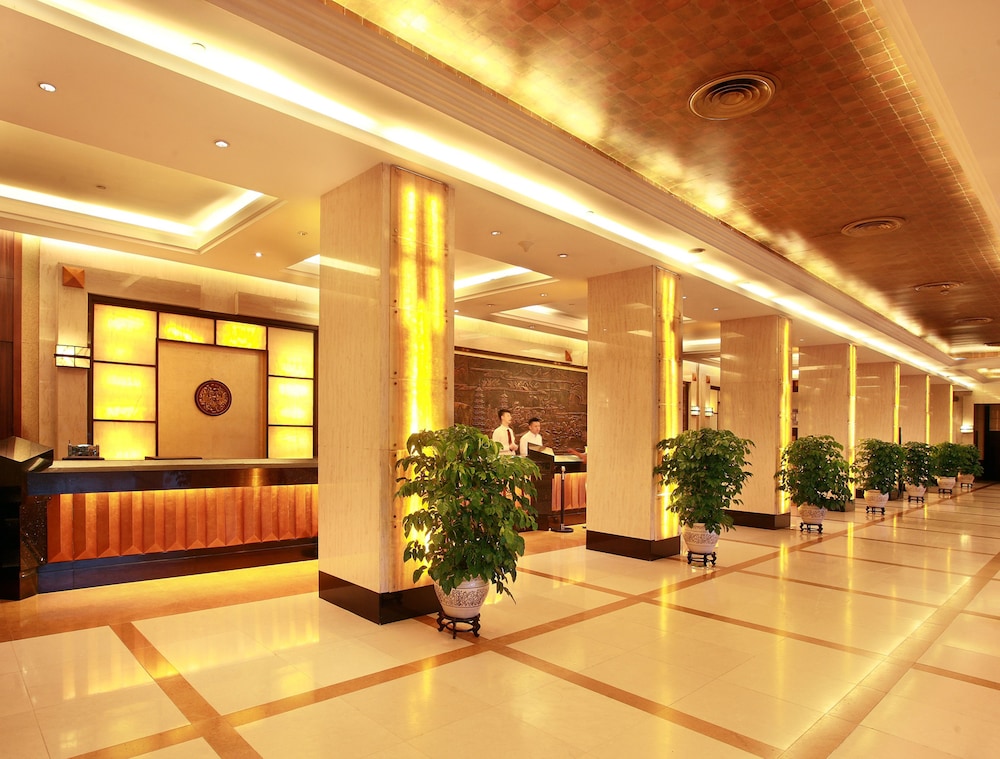 Lijiang Waterfall Hotel 12/71