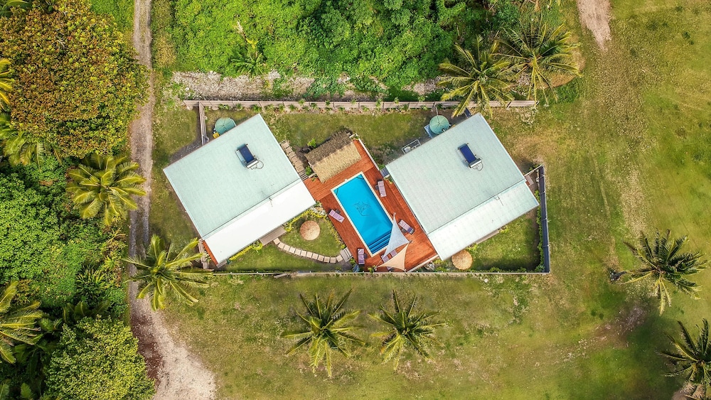Cook Islands Holiday Villas Turangi 6/19