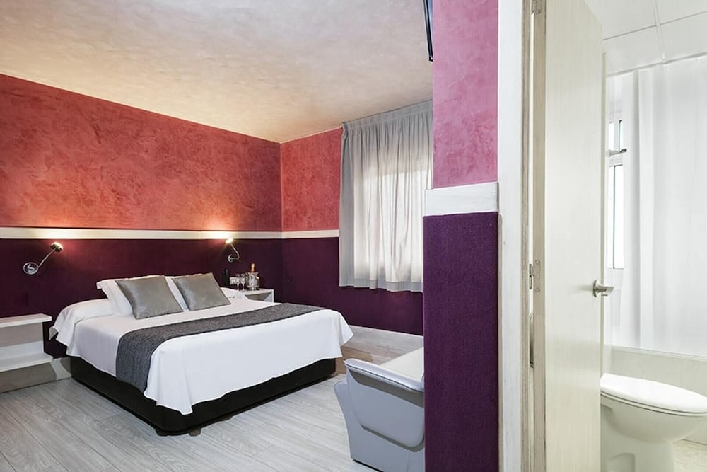 H Hotel 15/65