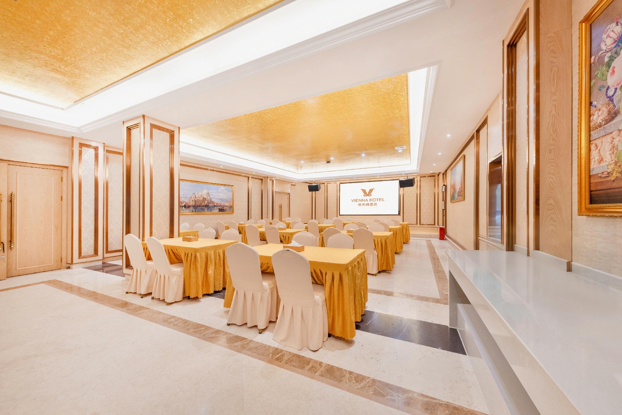Vienna Hotel (Shenzhen Botanical Garden Road store) 46/52