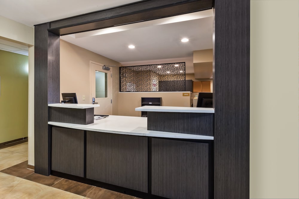 Candlewood Suites Huntersville Lake Norman Area 4/69