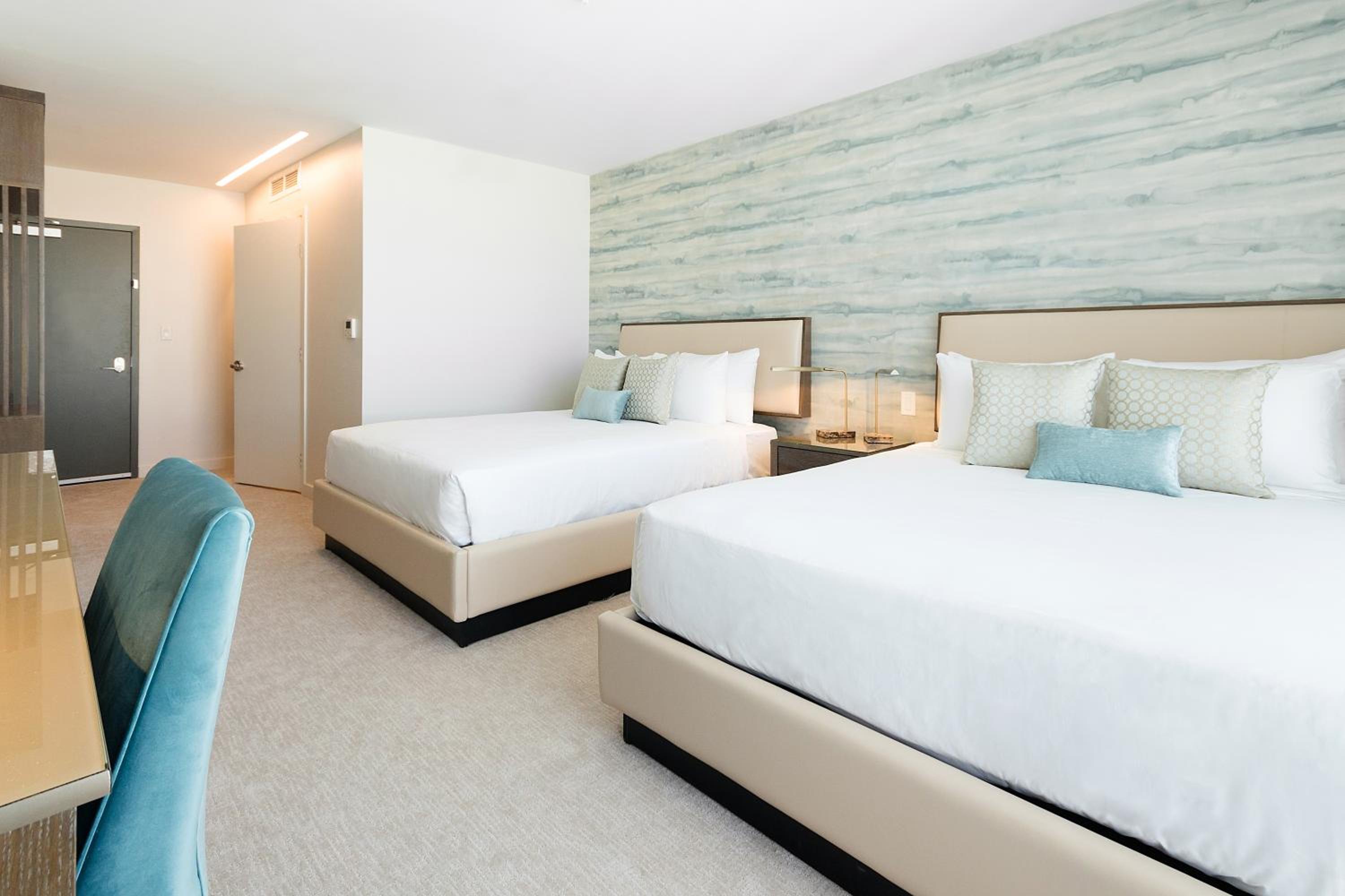 Premium, Single, 2 Queen Beds, Courtyard View, Accessible